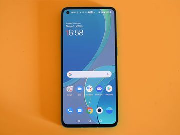 OnePlus 8T reviewed by Stuff