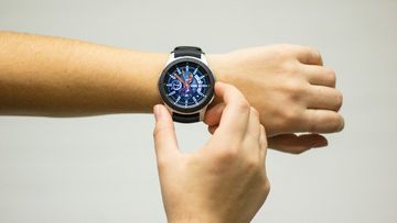 Samsung Galaxy Watch test par ExpertReviews