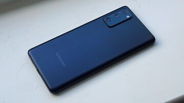 Samsung Galaxy S20 FE test par TechRadar