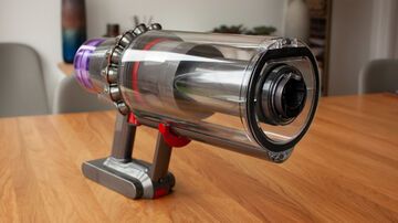 Dyson V11 reviewed by ExpertReviews