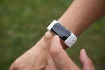 Fitbit Charge 5 test par DigitalTrends
