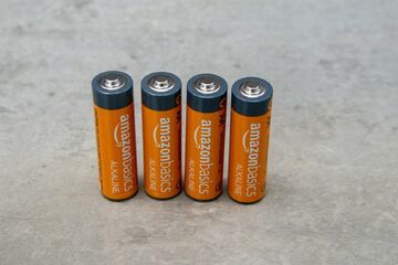Amazon Basics Alkaline AA test par Trusted Reviews