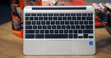 Asus Chromebook Flip test par Engadget