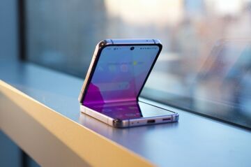 Samsung Galaxy Z Flip 4 test par DigitalTrends