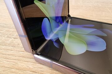 Samsung Galaxy Z Flip test par Geeknetic