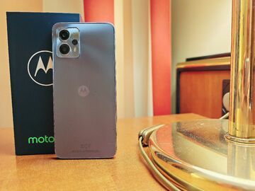 Motorola Moto G13 test par NotebookCheck