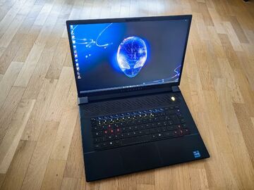 Alienware m16 reviewed by Tom's Guide (FR)