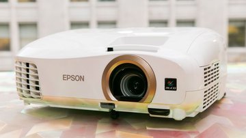 Epson Home Cinema 2045 test par CNET USA