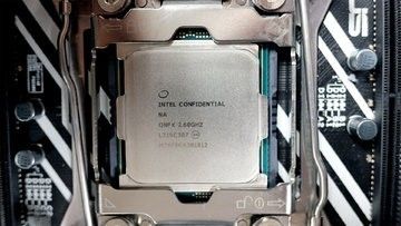 Intel Core i9-7980XE test par TechRadar