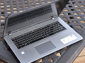 Asus VivoBook Pro 17 test par NotebookCheck