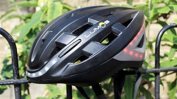 Lumos Helmet test par Wareable