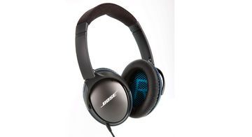 Bose QuietComfort 25 reviewed by What Hi-Fi?