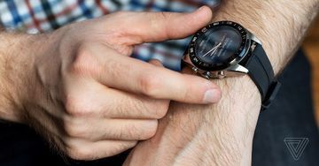 LG Watch W7 test par The Verge