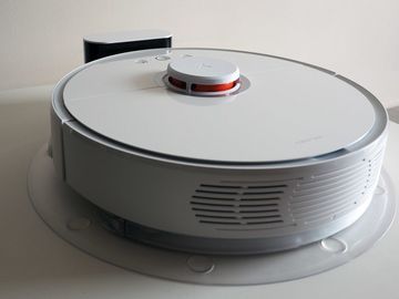 Xiaomi Mi Robot Vacuum reviewed by Android Central