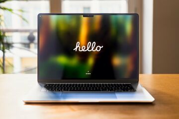 Apple MacBook Air M4 Review