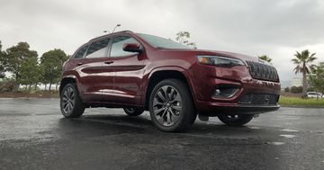 Jeep Cherokee test par CNET USA Jeep Cherokee test par CNET USA