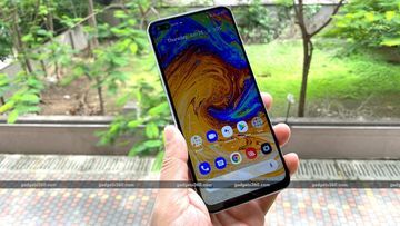 Realme X3 SuperZoom Review