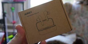 Aukey EP-T21 reviewed by MobileTechTalk