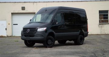 Mercedes Benz Sprinter Review: 2 Ratings, Pros and Cons