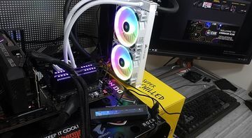 Corsair iCUE NEXUS Review