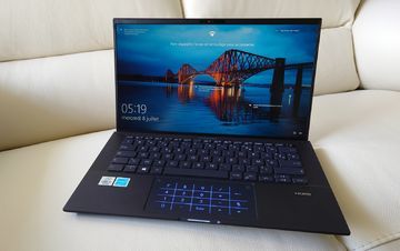 Asus ExpertBook B9 test par Tom's Guide (FR)