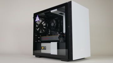 Análisis NZXT H210i Análisis NZXT H210i