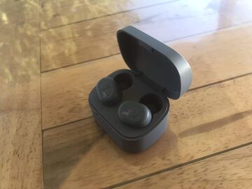 JVC HA-A10T testé par LeCafeDuGeek JVC HA-A10T testé par LeCafeDuGeek