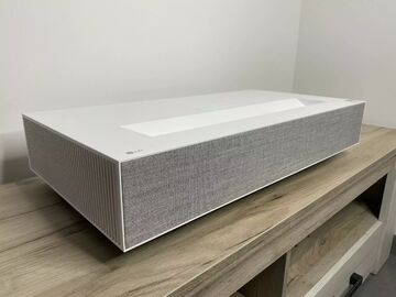 LG HU85LS testé par LeCafeDuGeek LG HU85LS testé par LeCafeDuGeek