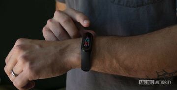 Xiaomi Mi Band 5 reviewed by Android Authority