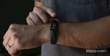 Xiaomi Mi Band 5 test par Android Authority