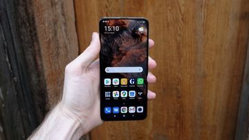 Xiaomi Poco F2 Pro test par Trusted Reviews