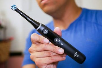 Oral-B iO testé par DigitalTrends Oral-B iO testé par DigitalTrends
