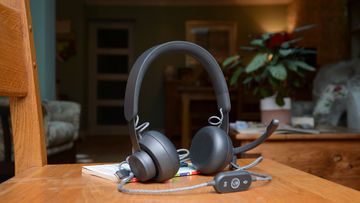 Logitech test par ExpertReviews Logitech test par ExpertReviews
