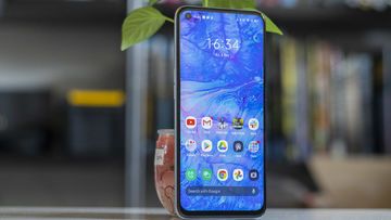 Realme 6 test par ExpertReviews