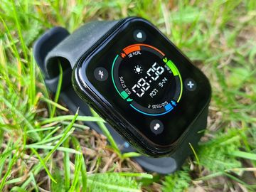 Oppo Watch testé par Stuff Oppo Watch testé par Stuff