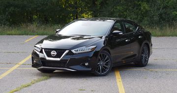 Nissan Maxima reviewed by CNET USA