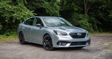 Subaru Legacy testé par CNET USA Subaru Legacy testé par CNET USA
