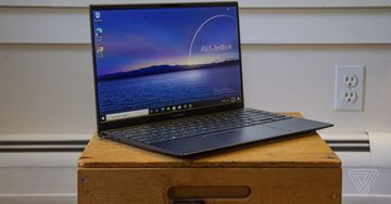 Asus ZenBook 14 UX425 test par The Verge