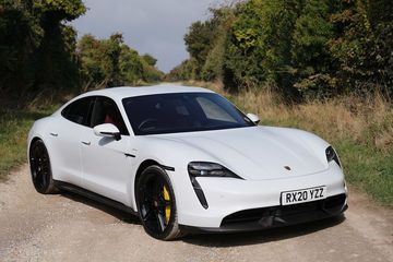 Porsche Taycan testé par Pocket-lint Porsche Taycan testé par Pocket-lint