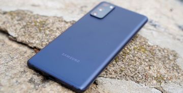 Samsung Galaxy S20 FE im Test: 29 Bewertungen, erfahrungen, Pro und Contra