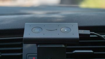 Amazon Echo Auto test par ExpertReviews Amazon Echo Auto test par ExpertReviews
