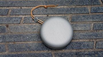 BeoPlay A1 test par ExpertReviews