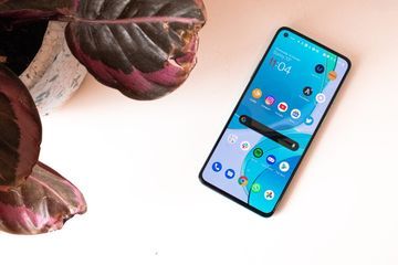 OnePlus 8T test par Trusted Reviews OnePlus 8T test par Trusted Reviews