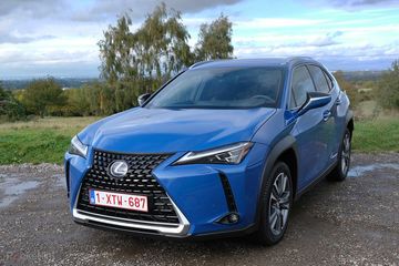 Lexus UX test par Pocket-lint