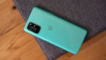 OnePlus 8T test par TechRadar OnePlus 8T test par TechRadar