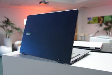 Acer Spin 513 testé par Trusted Reviews Acer Spin 513 testé par Trusted Reviews