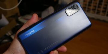 Realme 7 Pro reviewed by MobileTechTalk