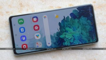 Samsung Galaxy S20 FE test par Gadgets360 Samsung Galaxy S20 FE test par Gadgets360