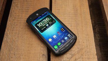 Kyocera DuraForce Review: 3 Ratings, Pros and Cons