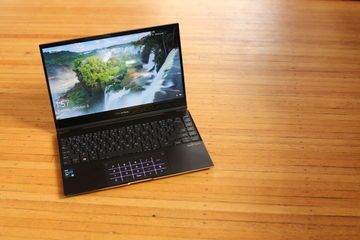 Asus ZenBook Flip 13 reviewed by PCWorld.com